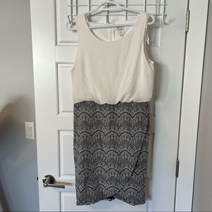 TWIk white and black dress with lace detail L